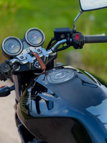 honda-cb4-revo-sf-2013-big-5