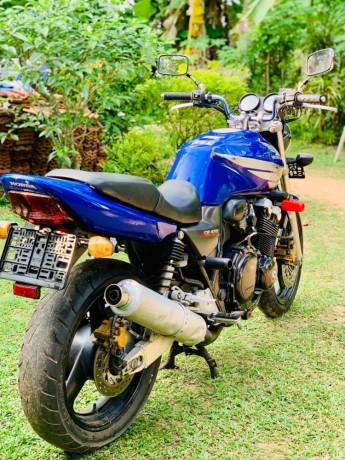 honda-cb4-vtec-big-1