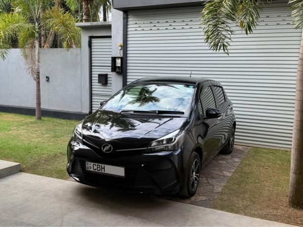 toyota-vitz-led-version-big-2