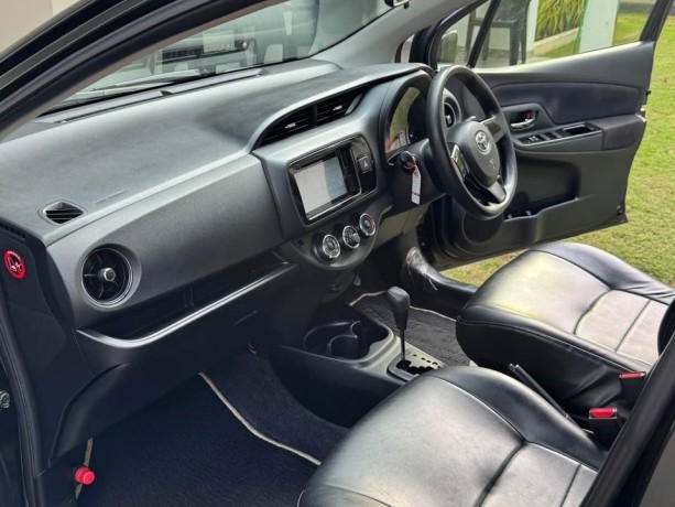 toyota-vitz-led-version-big-6