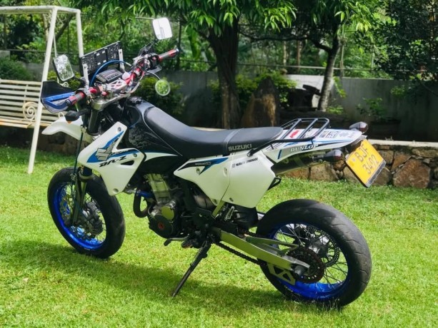 suzuki-drz-400cc-k9-limited-edition-big-4