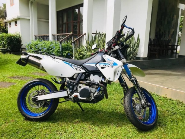 suzuki-drz-400cc-k9-limited-edition-big-3