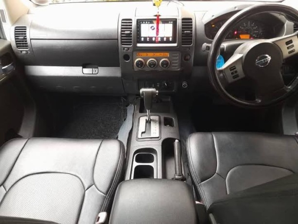 nissan-navara-big-2