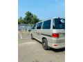 toyota-hiace-regius-small-4