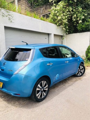 nissan-leaf-2013-aze0-big-0