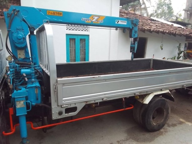 1987-isuzu-boom-truck-big-2