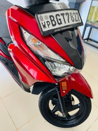 honda-grazia-big-4