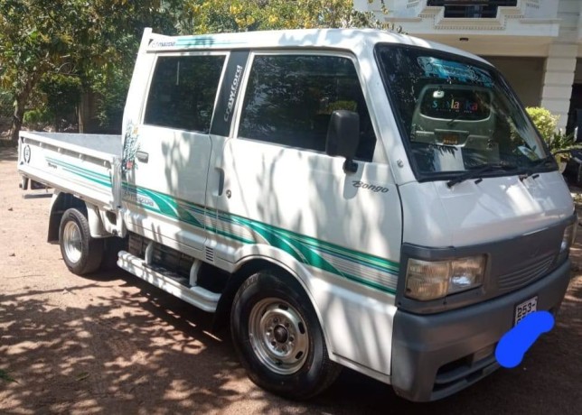 mazda-bongo-crew-cab-big-0