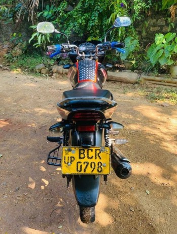 bajaj-discovery-100m-big-3
