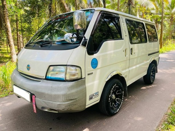 nissan-vanette-big-2