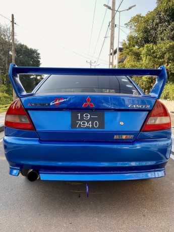 mitsubishi-lancer-ck2-big-4