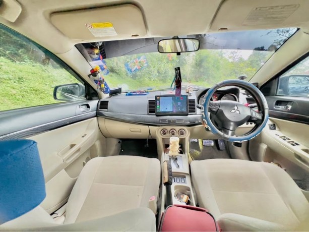 mitsubishi-lancer-ex-gls-big-2