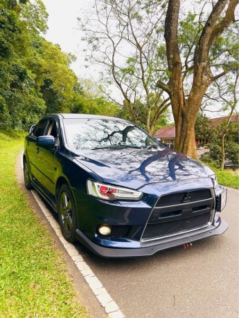 mitsubishi-lancer-ex-gls-big-1
