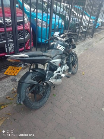 bajaj-pulsar-135-big-2