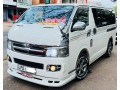 toyota-hiace-kdh-super-gl-200-small-0