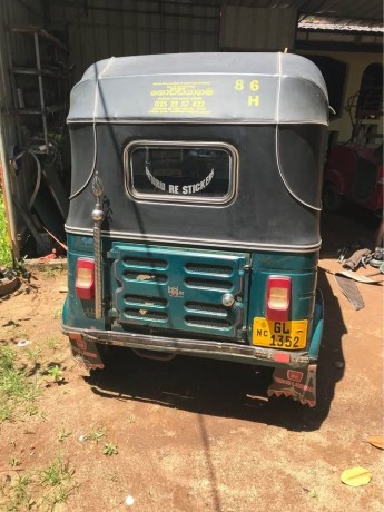 bajaj-2-stroke-2001-big-4
