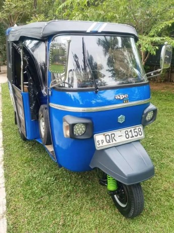 2009-piaggio-ape-big-0