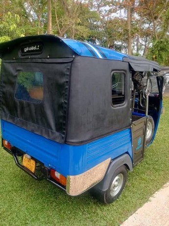 2009-piaggio-ape-big-3