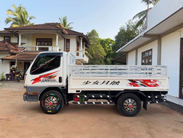 mitsubishi-canter-105-lorry-big-3
