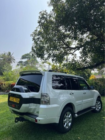 mitsubishi-montero-gls-did-big-3