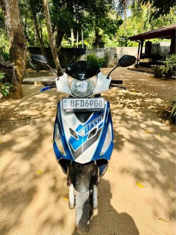 hero-dash-2016-scooter-big-3