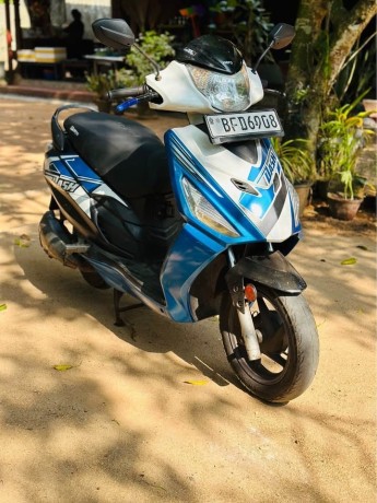 hero-dash-2016-scooter-big-2