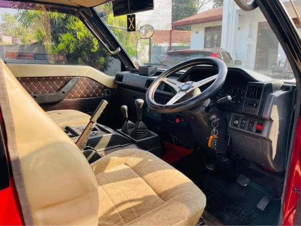 mitsubishi-delica-big-4