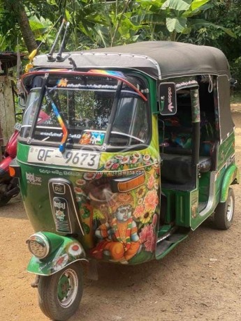 bajaj-2s-big-0