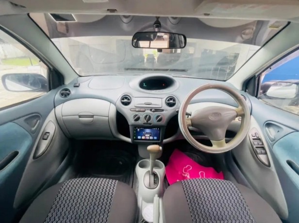 toyota-vitz-20000-big-2