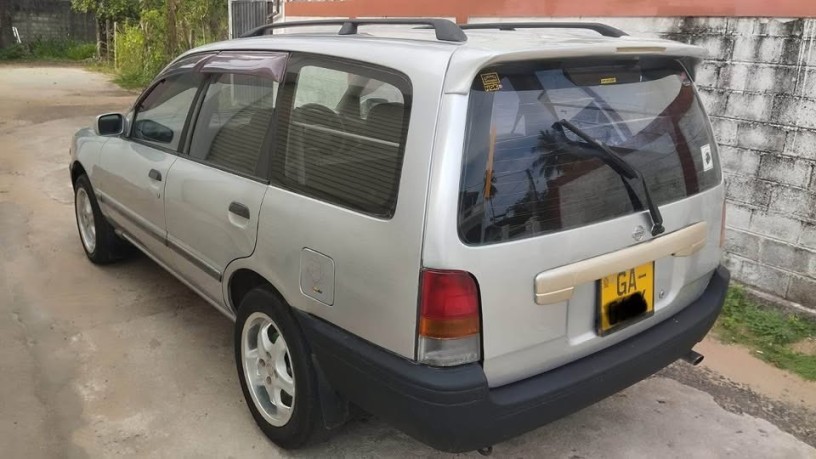 nissan-vfy10-ad-wagon-big-0