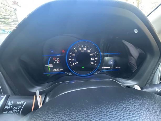 honda-vezel-z-grade-2014-for-sell-big-0