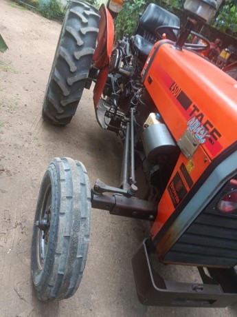 browns-tractor-big-2
