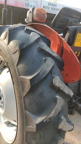 browns-tractor-big-3