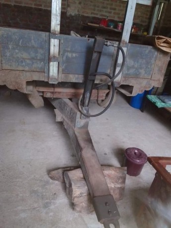 browns-tractor-big-1