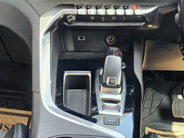 peugeot-5008-big-1