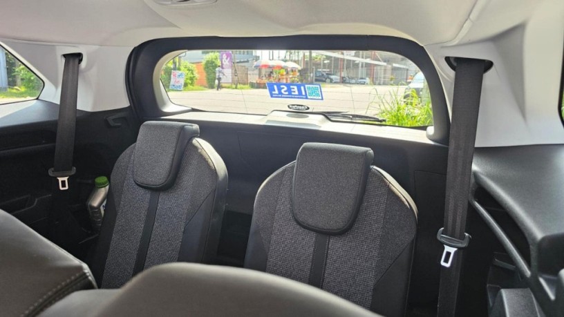 peugeot-5008-big-9