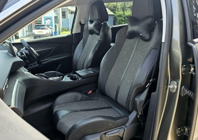 peugeot-5008-big-0