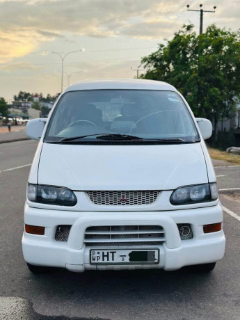 mitsubishi-l400-big-5