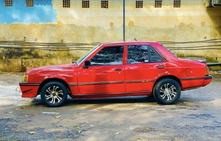 mitsubishi-lancer-box-big-3
