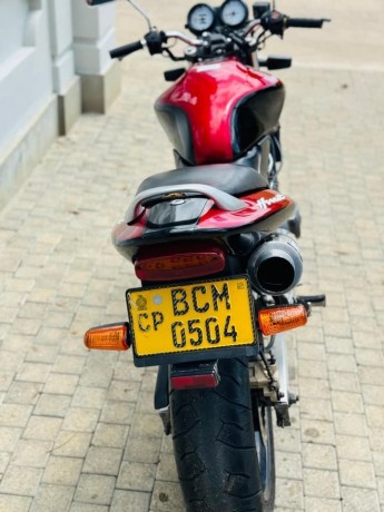 honda-hornet-250-2015-big-1