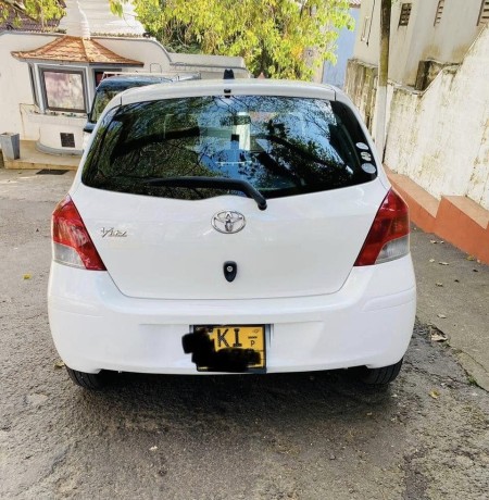 toyota-vitz-2008-big-1