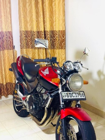 honda-hornet-250-2015-big-5